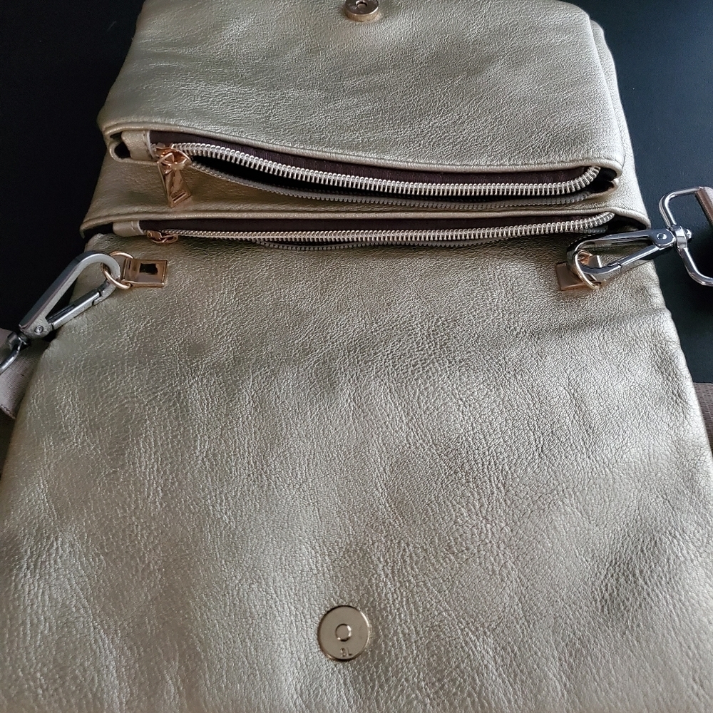 Gold Toned Clutch/Crossbody Bag - Picture 3 of 8